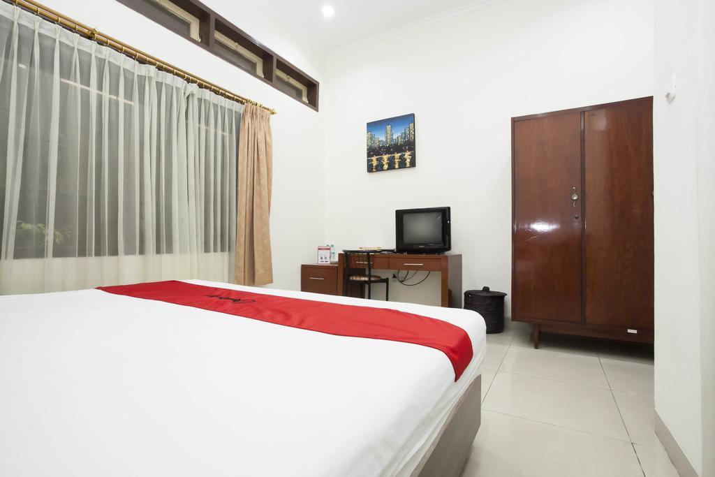 Reddoorz Near Balai Kota Surabaya Hotell Eksteriør bilde