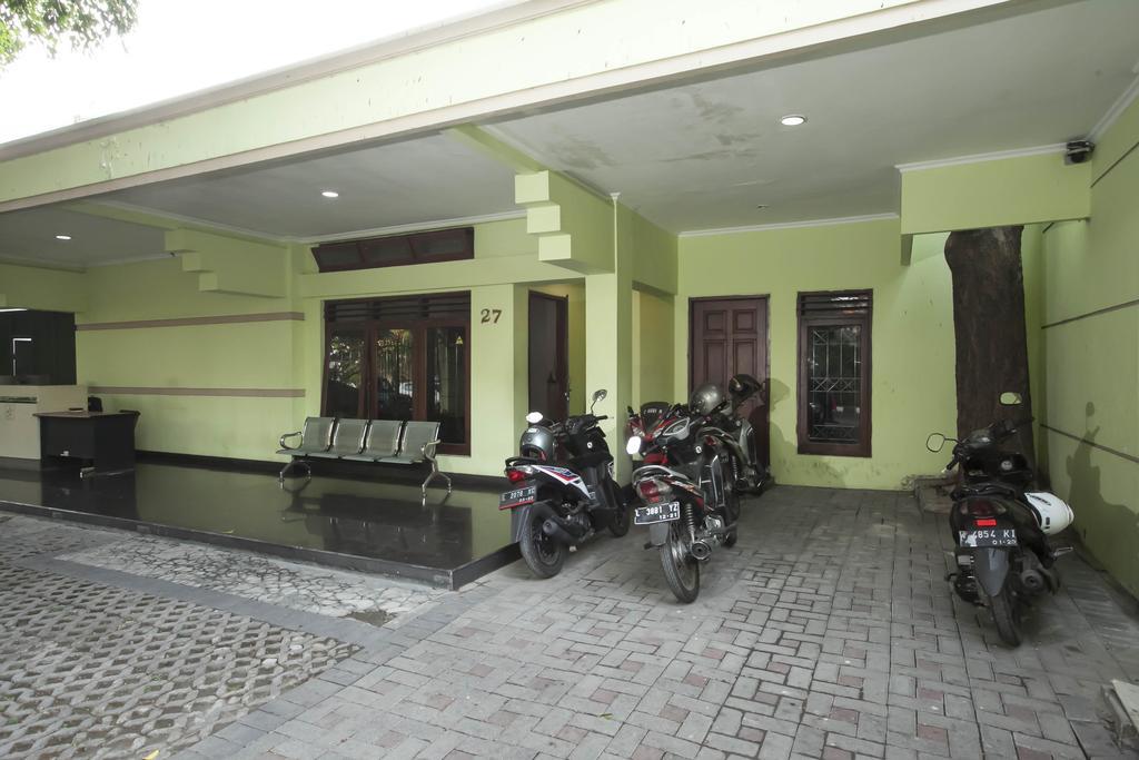 Reddoorz Near Balai Kota Surabaya Hotell Eksteriør bilde