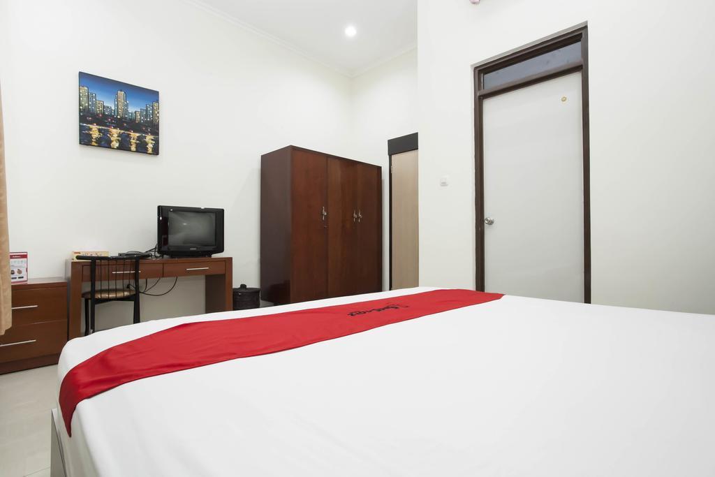 Reddoorz Near Balai Kota Surabaya Hotell Eksteriør bilde